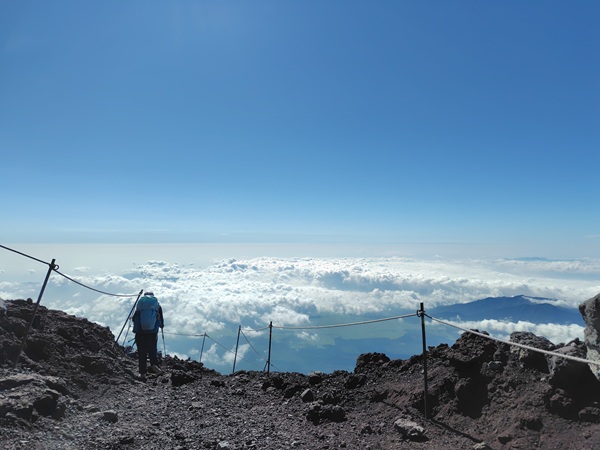 愛鷹山方面雲海